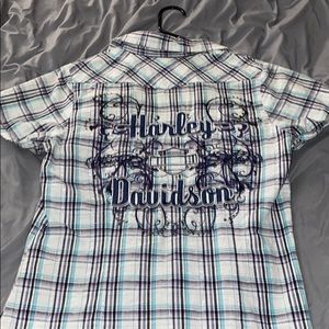 Harley Davidson Button up top